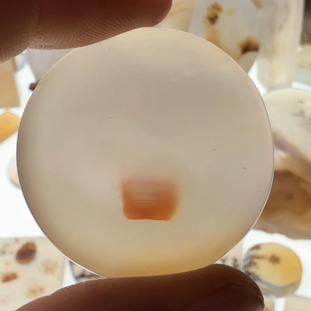 玛瑙/玉髓未镶嵌珠宝半成品