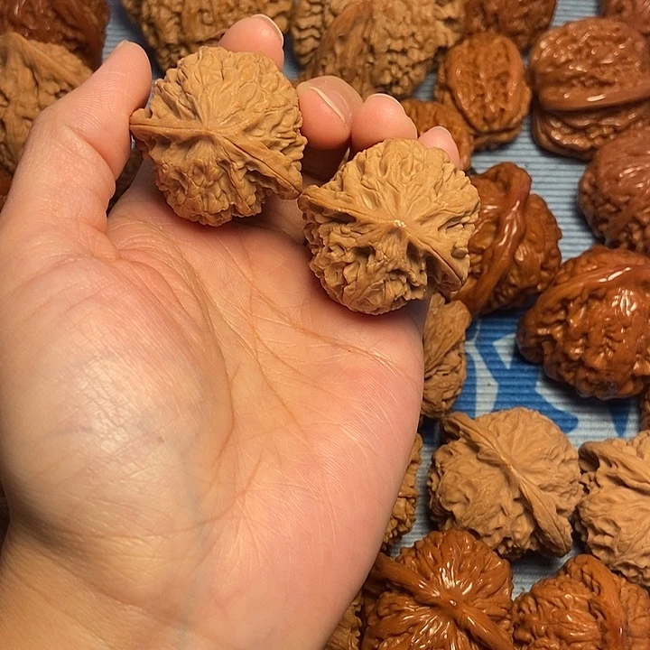 文玩核桃吊坠36野牛