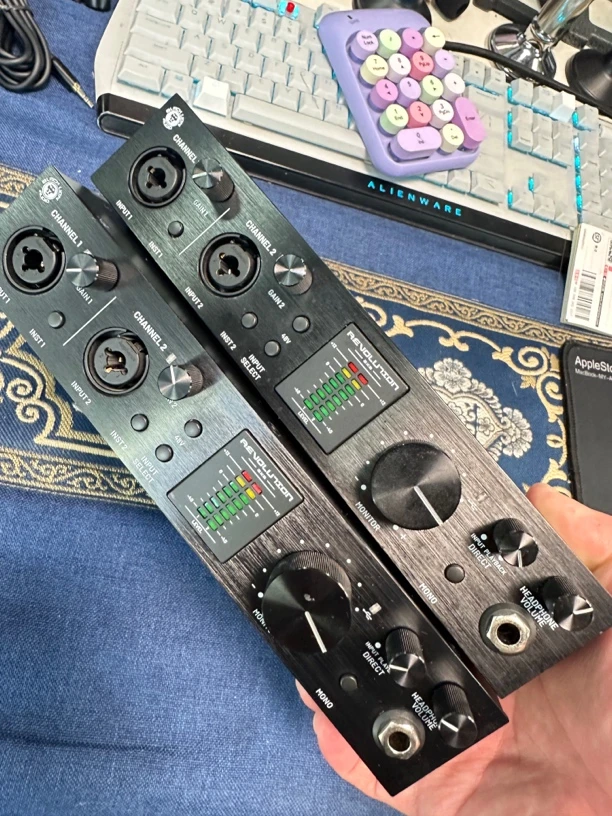 95新  黑狮2x2 电脑直播混音声卡