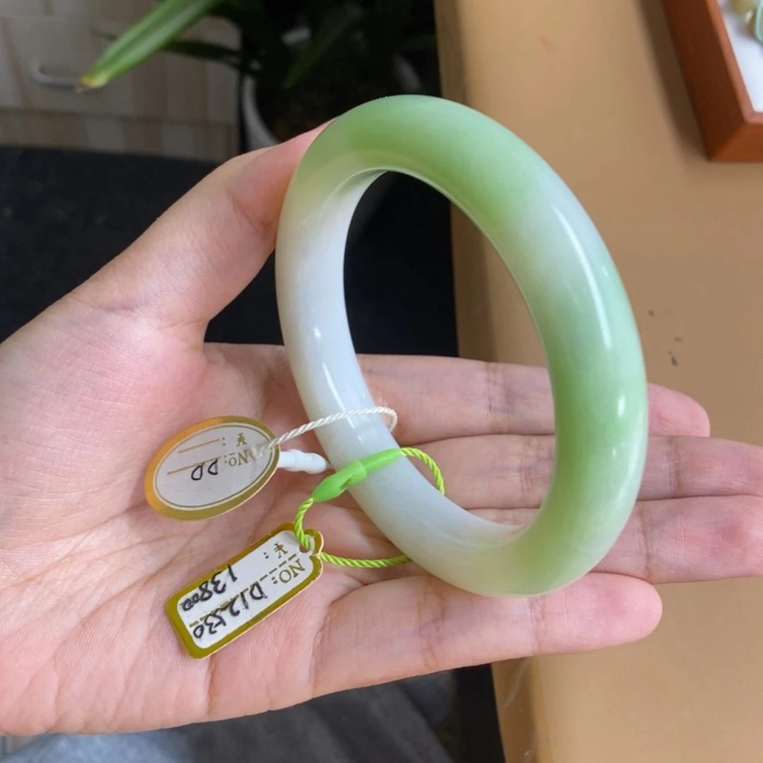 【闪购商品】和田玉（翠青玉）手镯未镶嵌5758