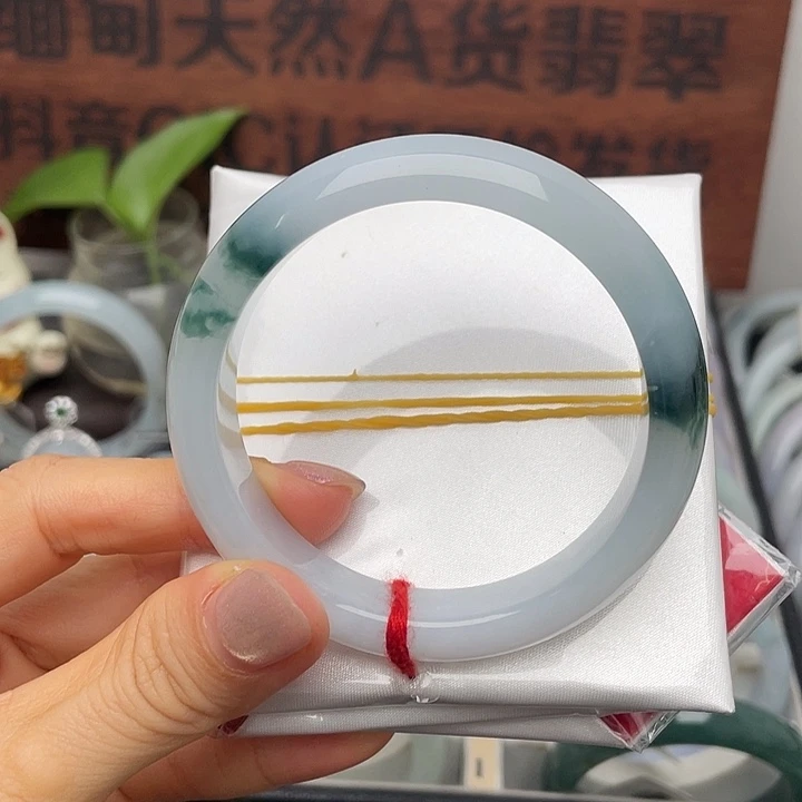 翡翠未镶嵌手镯54正圈