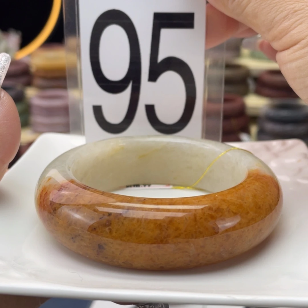 【闪购商品】石英质玉手镯未镶嵌