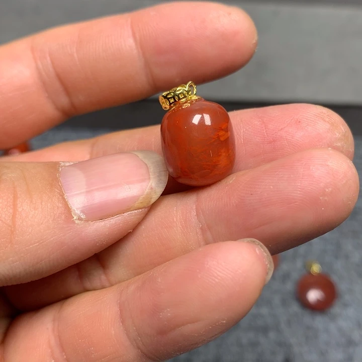 南红玛瑙吊坠(不含链)银S925镶嵌果*