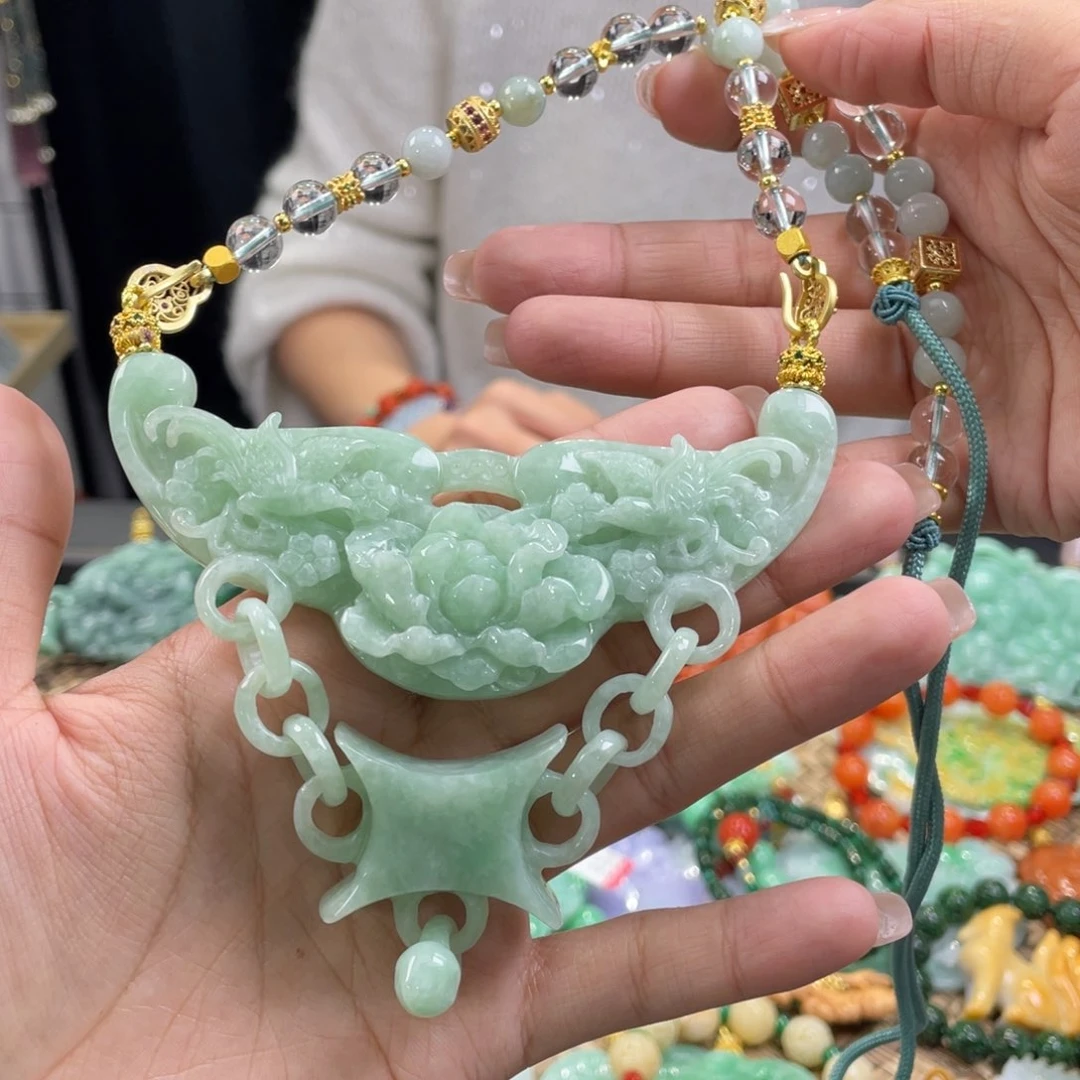 翡翠颈饰未镶嵌代编织