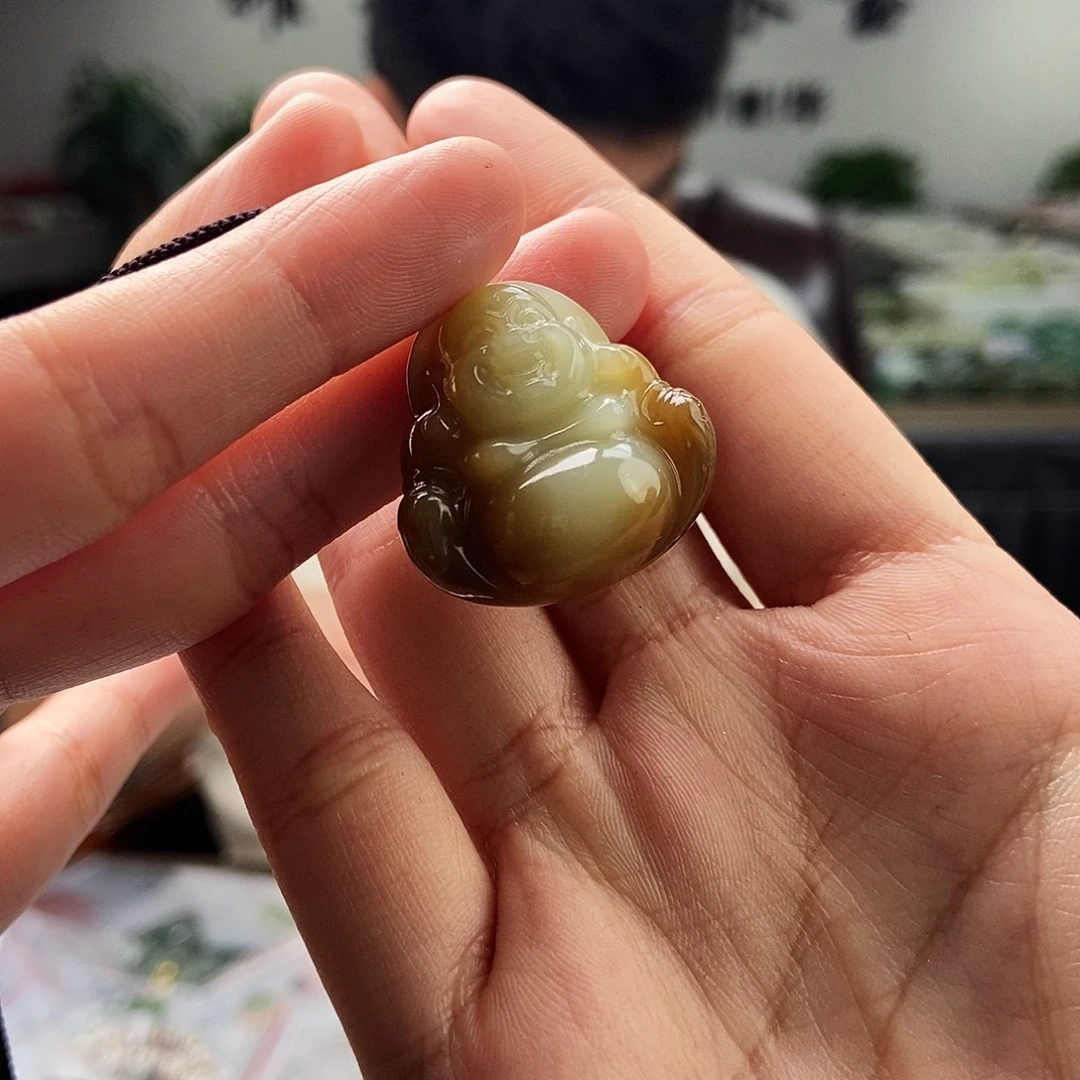 和田玉未镶嵌颈饰颜色多样性发拍一发一