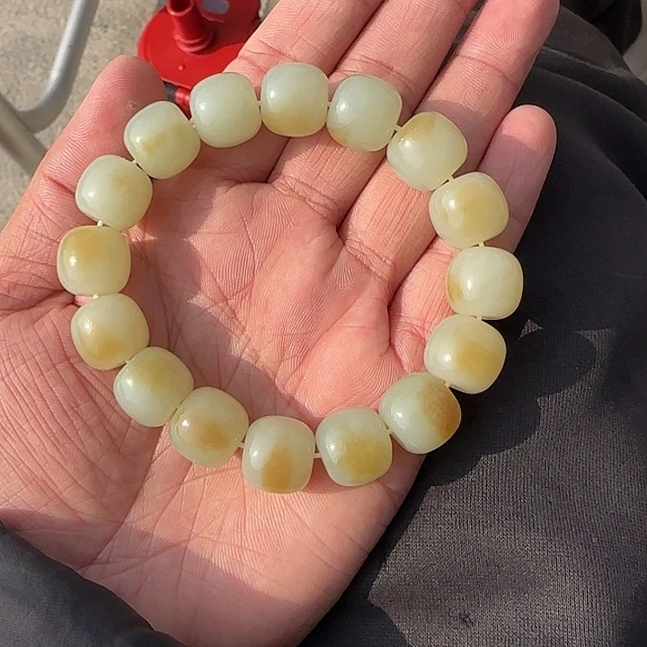 和田玉颈饰未镶嵌卡14