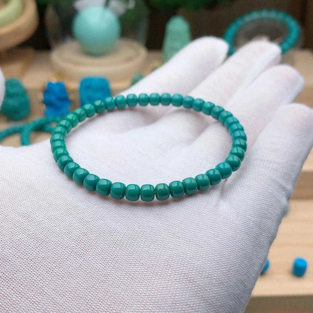 绿松石未镶嵌颈饰