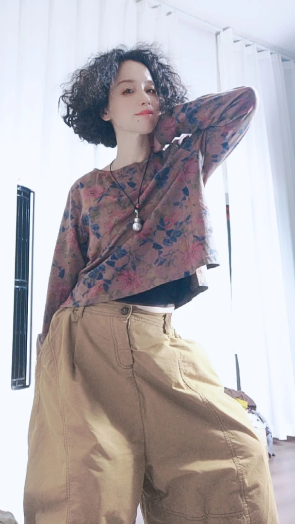 秋季新款双面穿砂洗工艺洋气宽松碎花长袖遮肉小衫