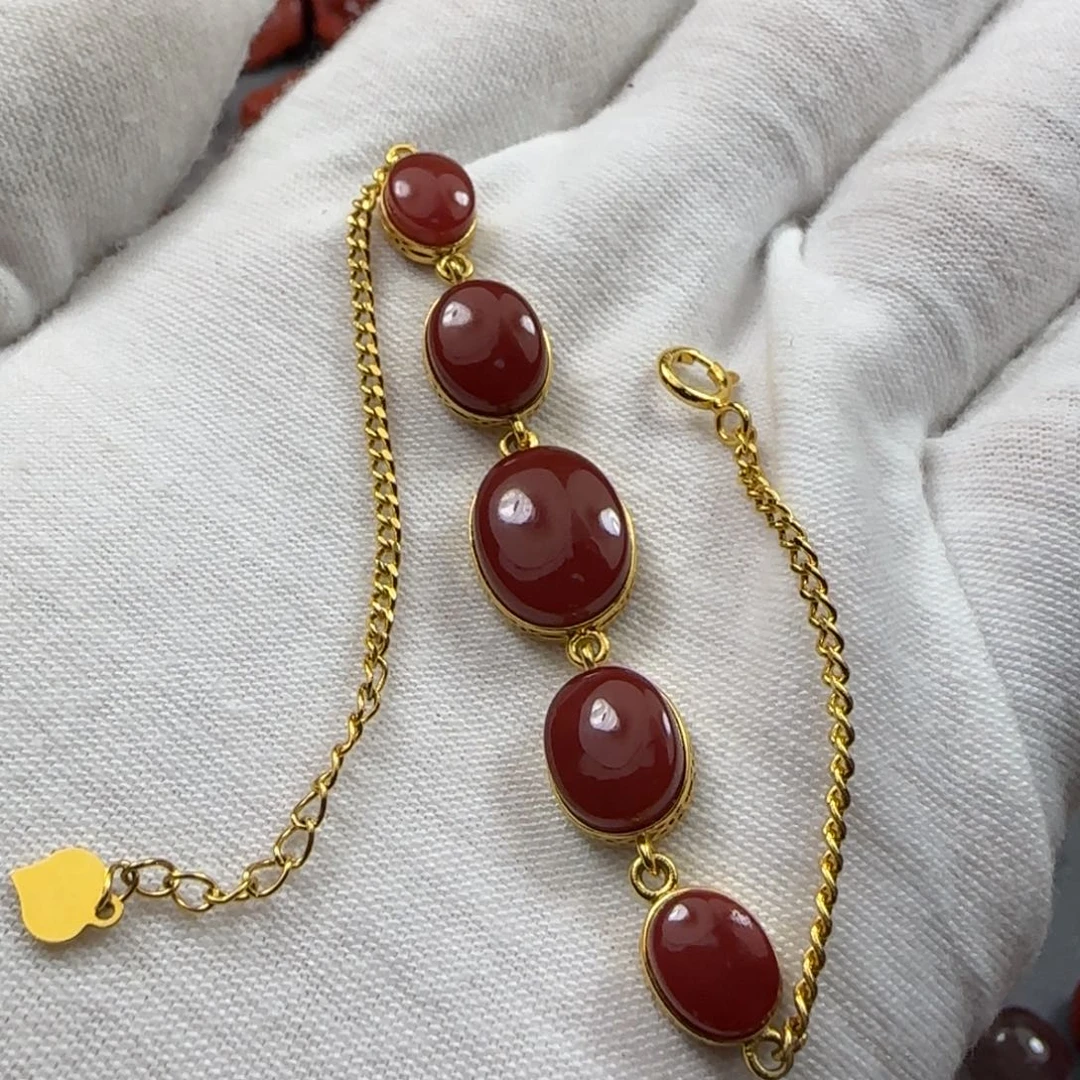 南红玛瑙18K金镶嵌手链