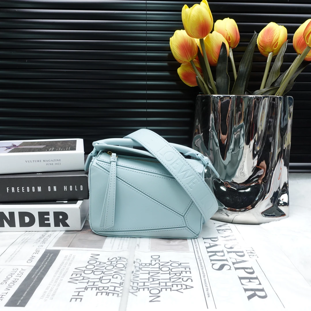 95新 LOEWE/罗意威 单肩包/T10185875