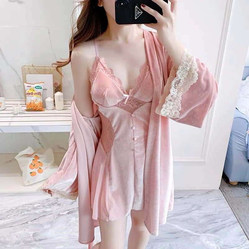 【Cindy家】性感睡衣女秋冬2025新款金丝绒法式蕾丝吊带纯欲风睡裙