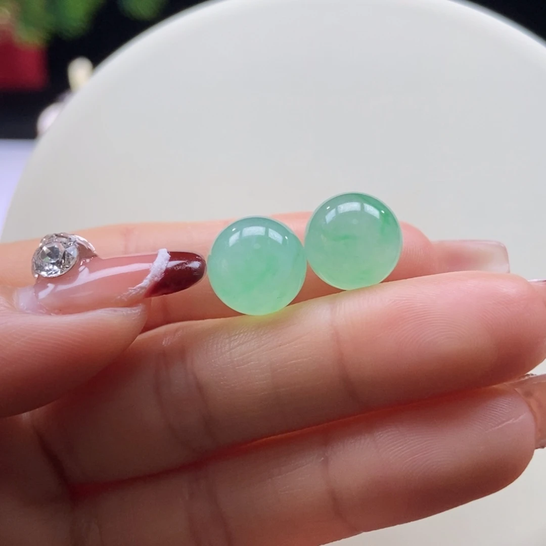 翡翠散珠翡翠冰甜绿珠，随机发一颗