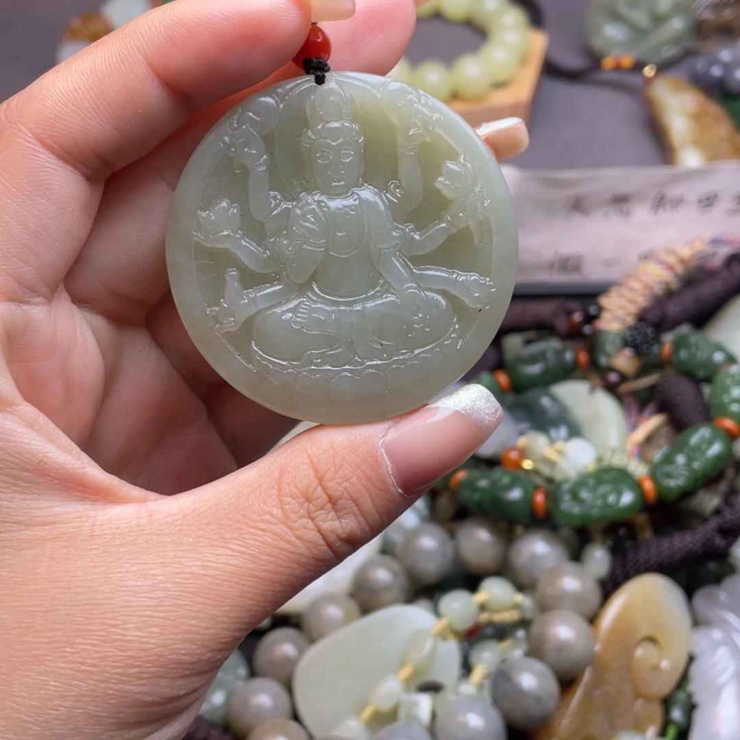 和田玉颈饰未镶嵌