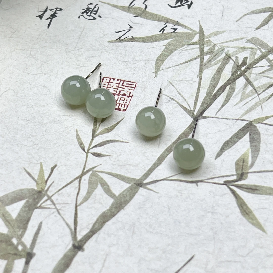 SJ9和田玉晴水单珠耳钉S925银镶8mm+多样性发其一