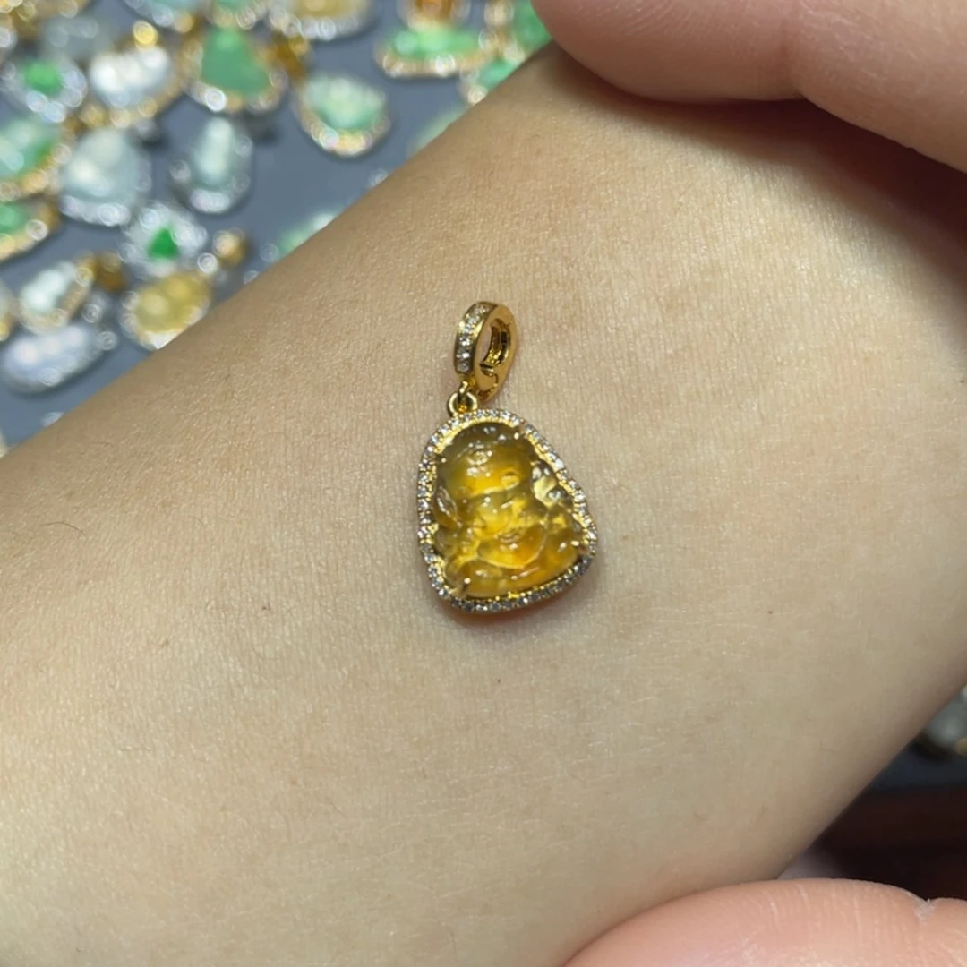 【闪购商品】翡翠吊坠(不含链)18K金镶嵌小*儿