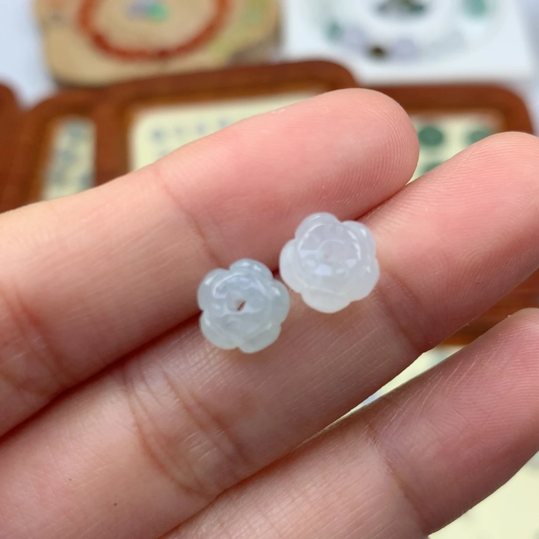 翡翠未镶嵌项链莲花珠