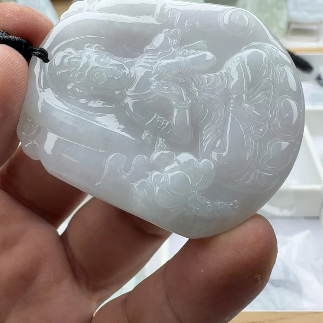 翡翠未镶嵌颈饰天然缅甸A货翡翠