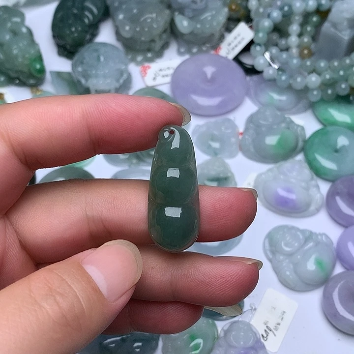 翡翠未镶嵌颈饰天然翡翠