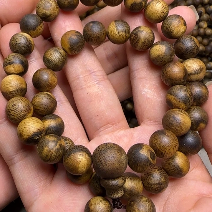 沉香手串白棋留疤双圈订制款不退换