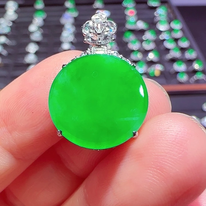 吊坠(不含链)18K金镶嵌翡翠吊坠