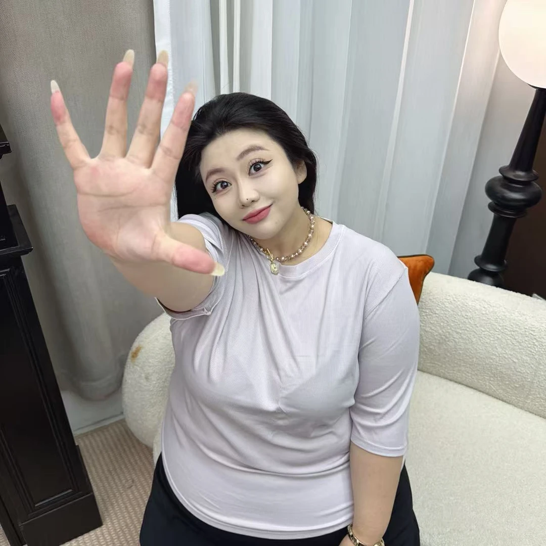 R【粉丝福利】莱塞尔大码宽松时尚型打底纯色百搭简约短袖圆领T恤