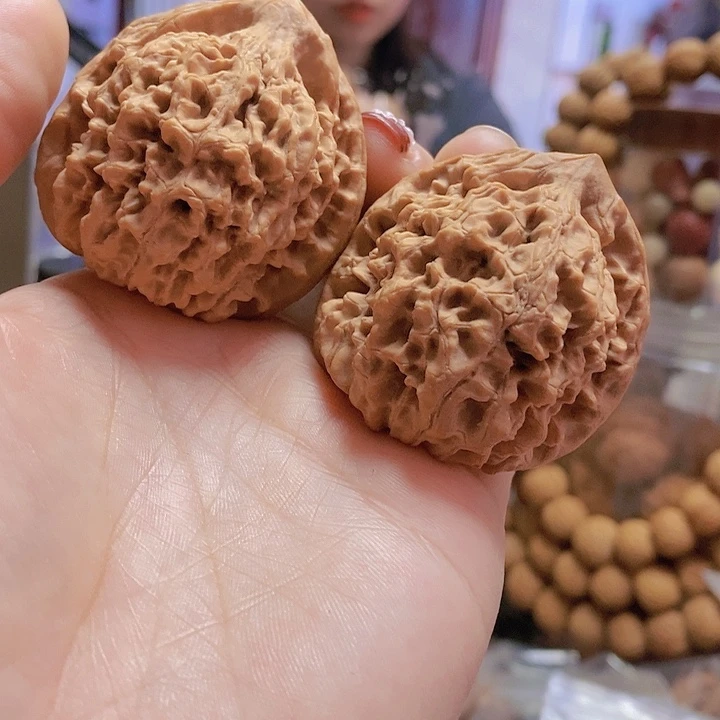 【闪购商品】文玩核桃把件45麒麟纹官帽