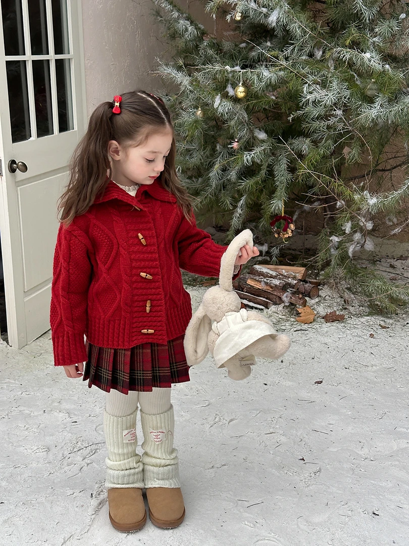 【清货】女童洋气新年红色毛衣加厚翻领麻花牛角扣宝宝毛衣24B085