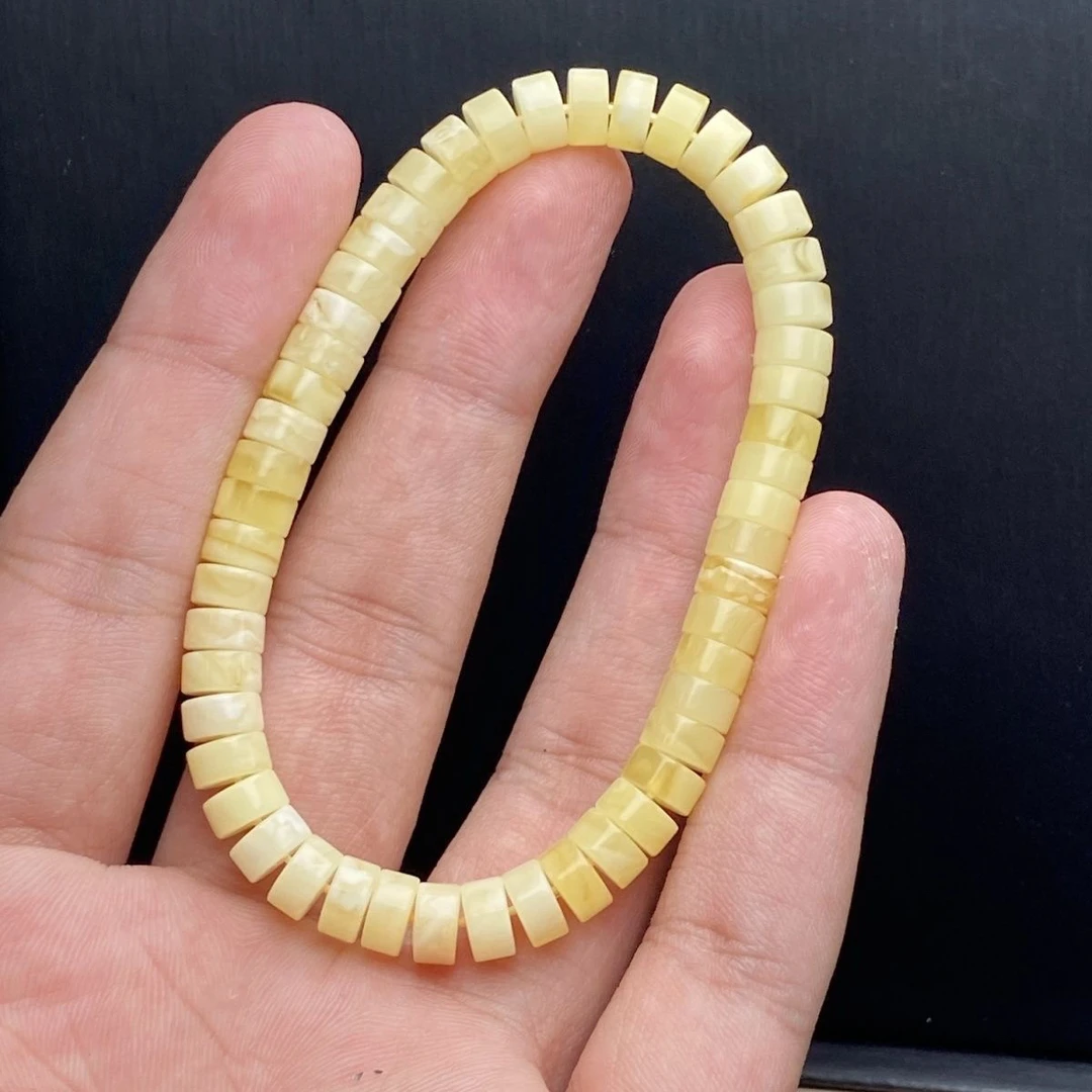 非金属树脂手链 时尚饰品鸡油黄色白花手串