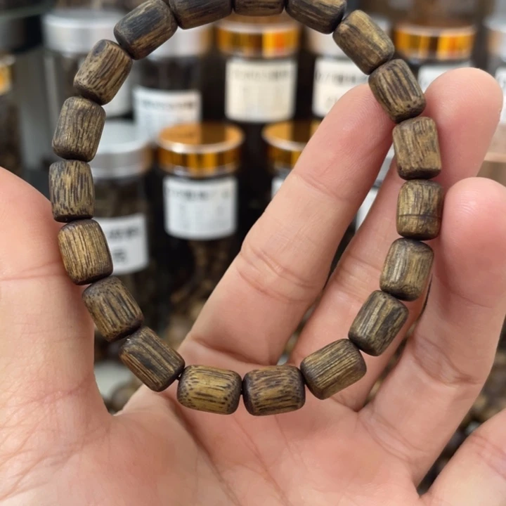 沉香沉香碎屑树心油桶珠随型单圈