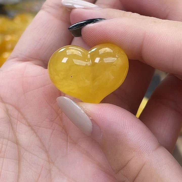 琥珀未镶嵌珠宝奇石h2