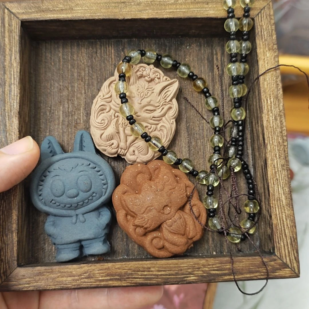 泥塑福利香牌三个