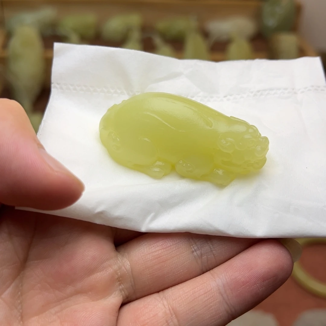 雪***行和田玉（黄玉）未镶嵌颈饰