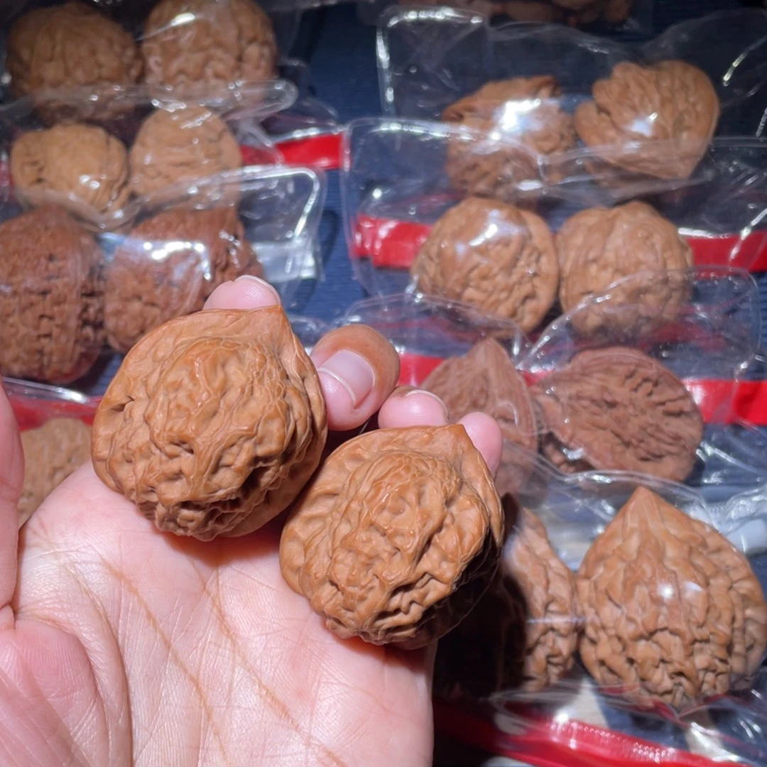 文玩核桃吊坠战马40