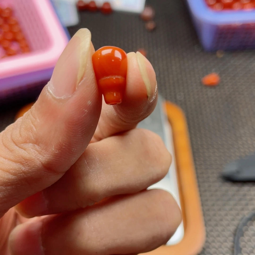 南红玛瑙未镶嵌三通卡8*13