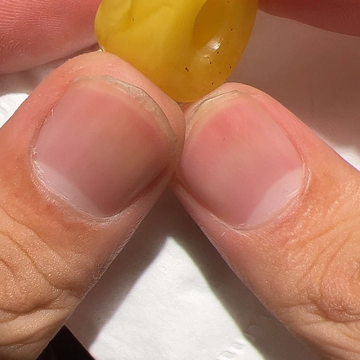 玻璃颈饰你在一起的