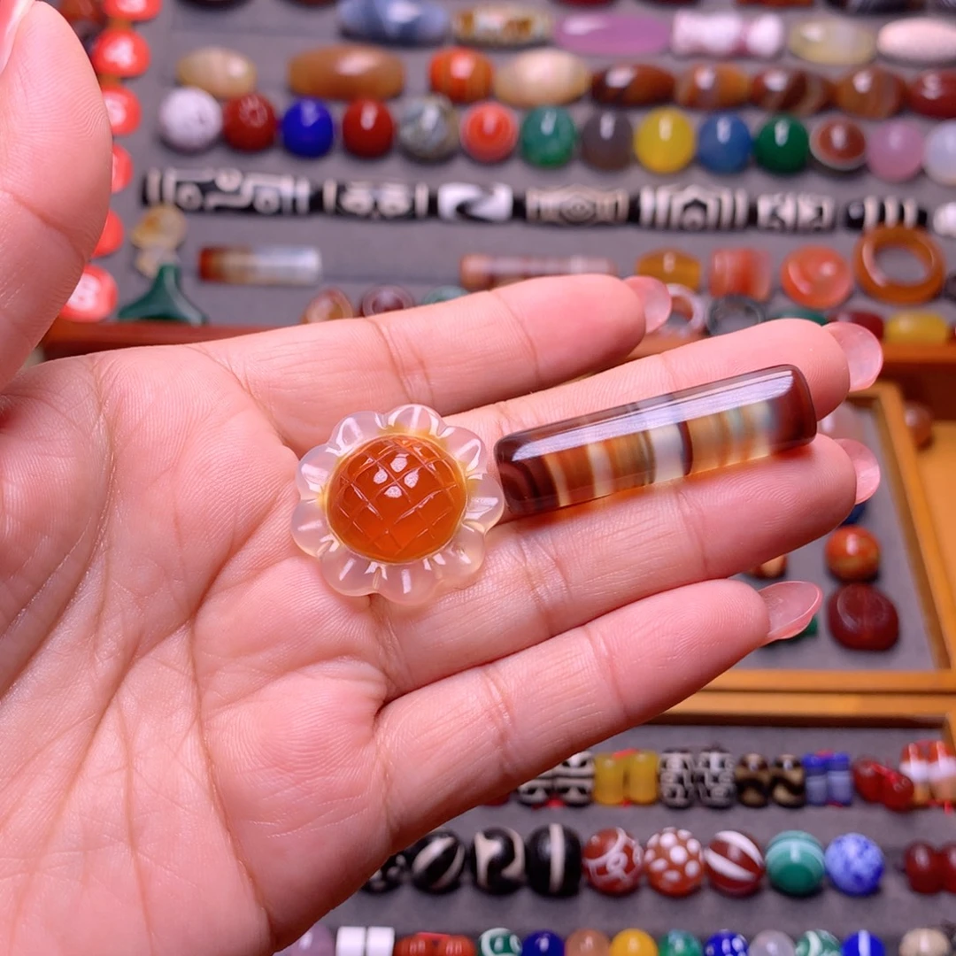 老***活未镶嵌颈饰玛瑙/玉髓