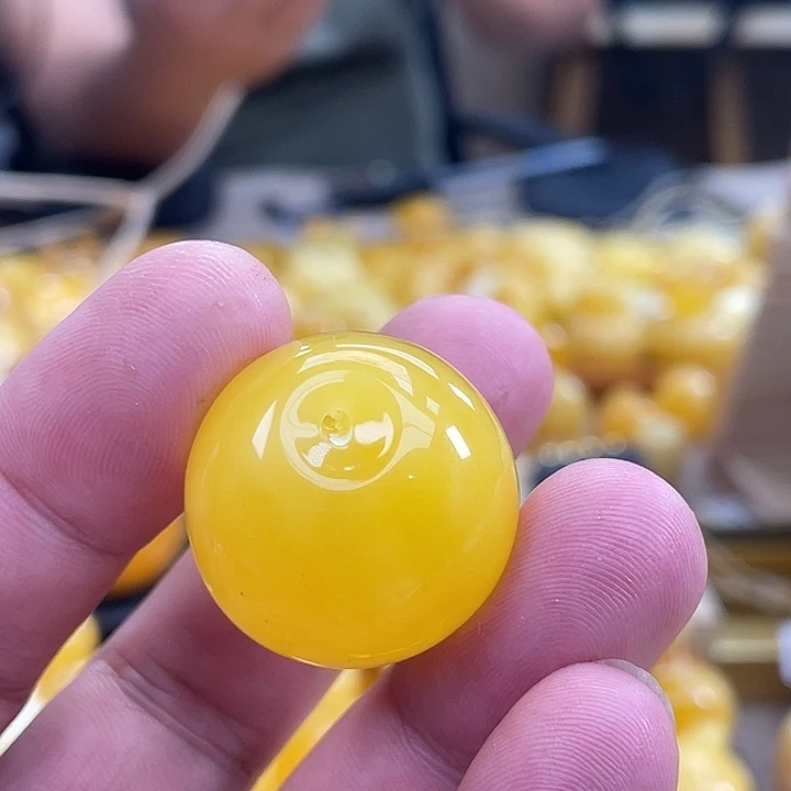 琥珀未镶嵌珠宝奇石琥珀