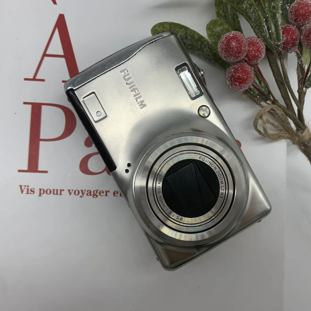 95新 Fujifilm/富士 F75EXR 1000万像素 10倍光学变焦（no退no换）