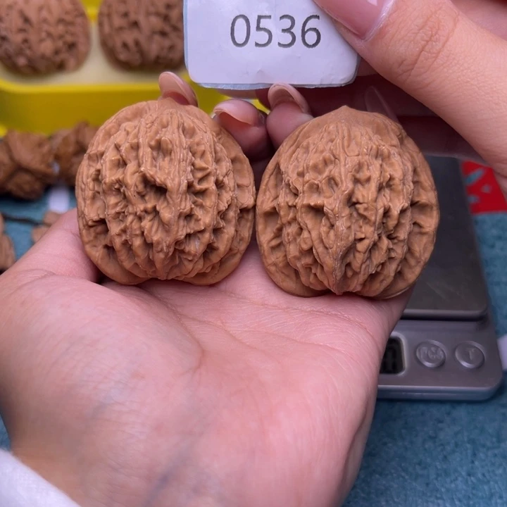 把件文玩核桃虎头43.0536