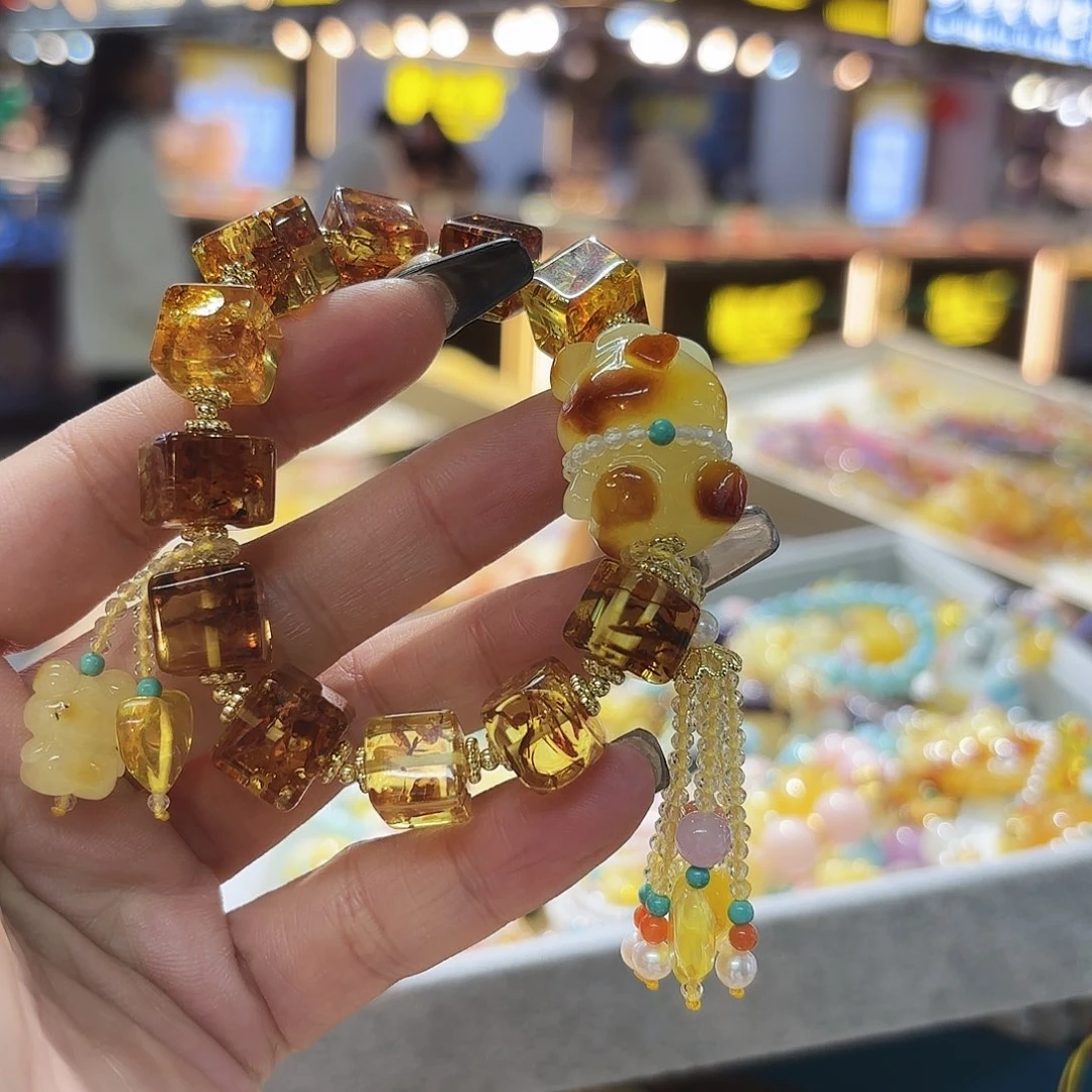 琥珀颈饰未镶嵌琥珀