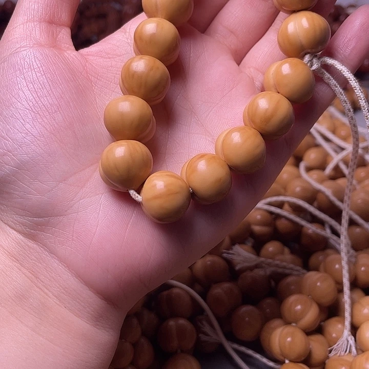 凉****手串猴头核桃16尺寸镜面柯基屁桃手持全品无暇