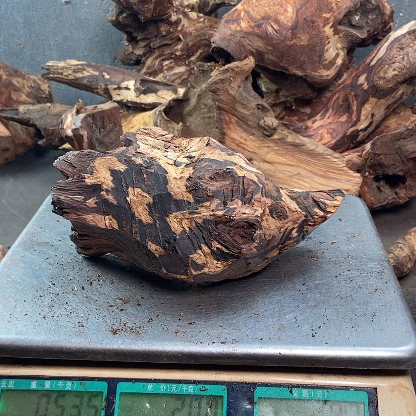 【闪购商品】黄花梨/降香黄檀朋*