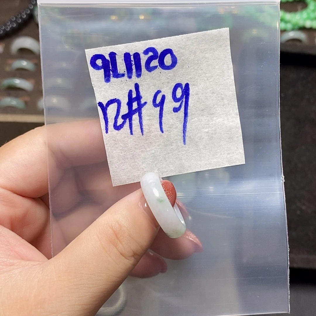 未镶嵌定制翡翠翡翠