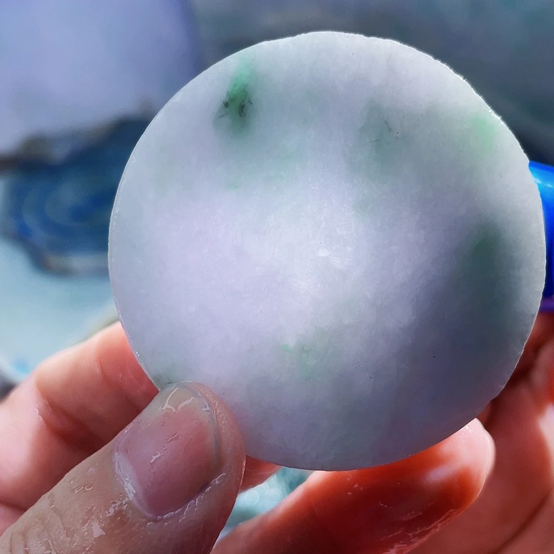 翡翠挂件未镶嵌毛料88