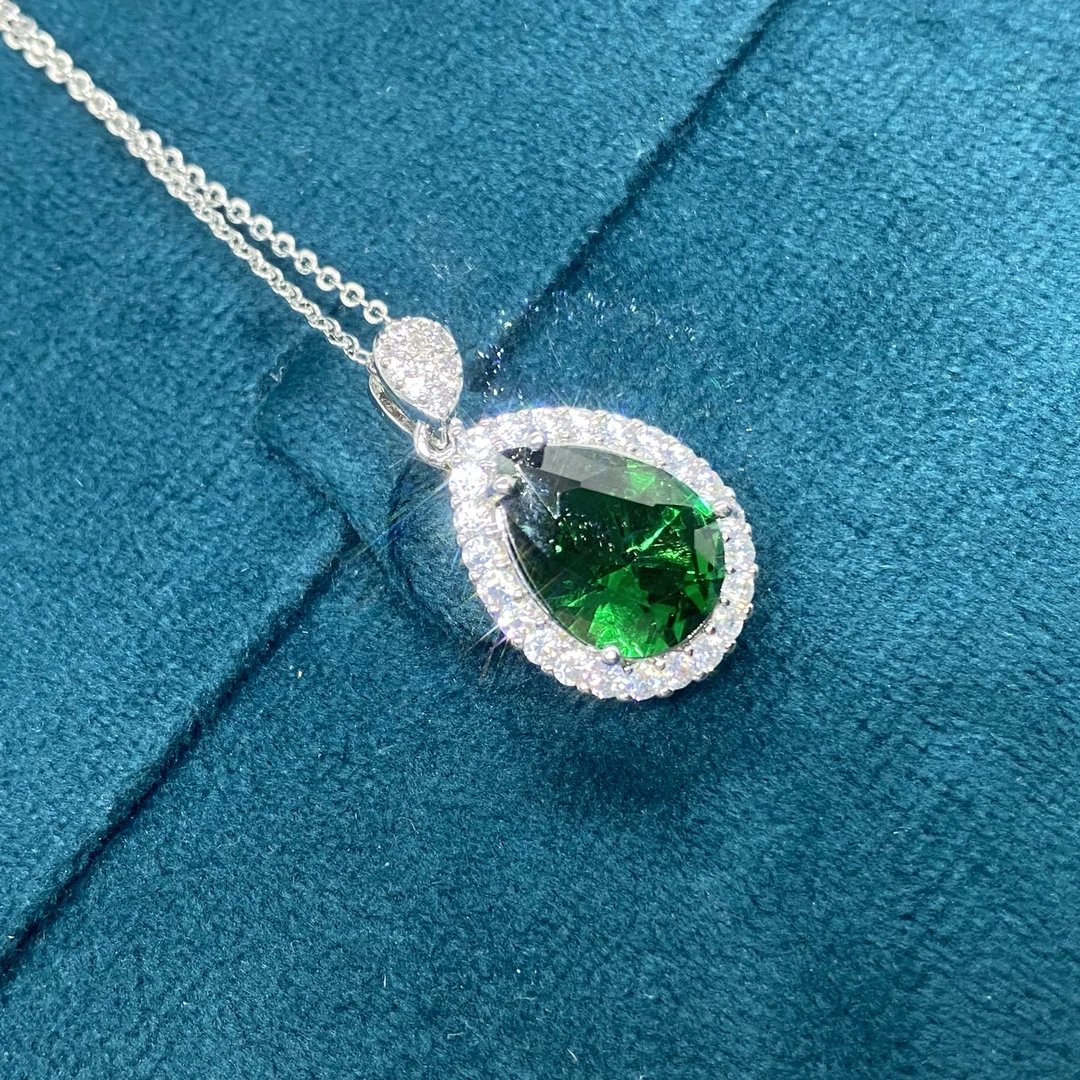 【南非库里南】NFKLN  绿色水滴吊坠 159