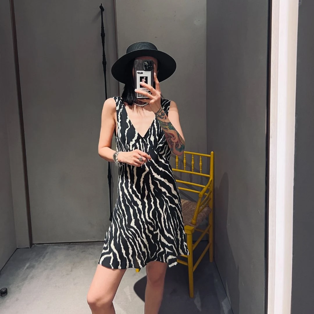 The pattern room | 斑马纹无袖连衣裙