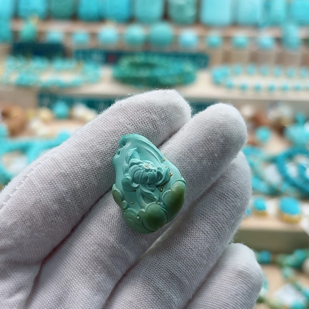 绿松石未镶嵌珠宝奇石