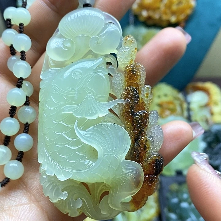 蛇纹石玉未镶嵌挂件