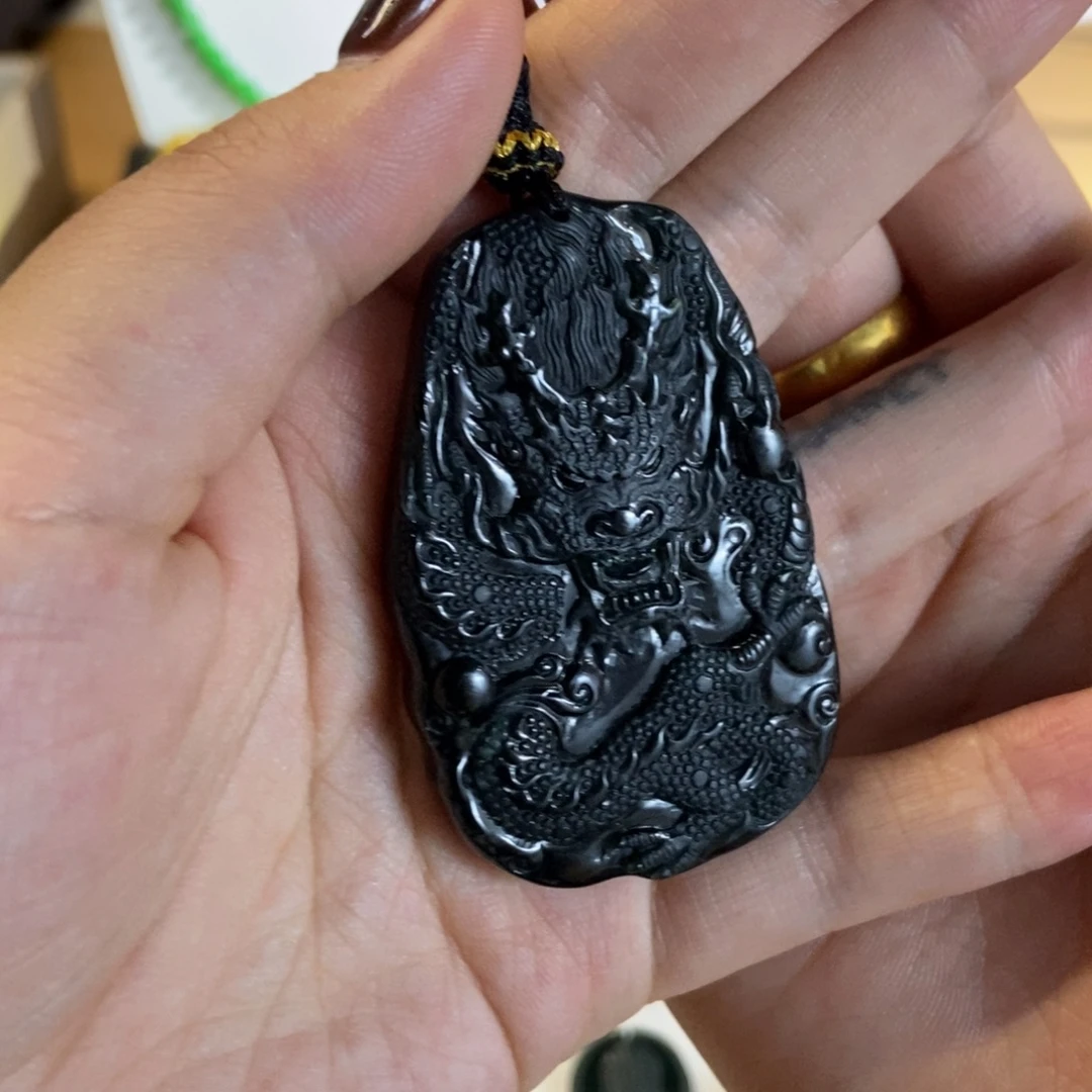 胖***店翡翠未镶嵌颈饰翡翠