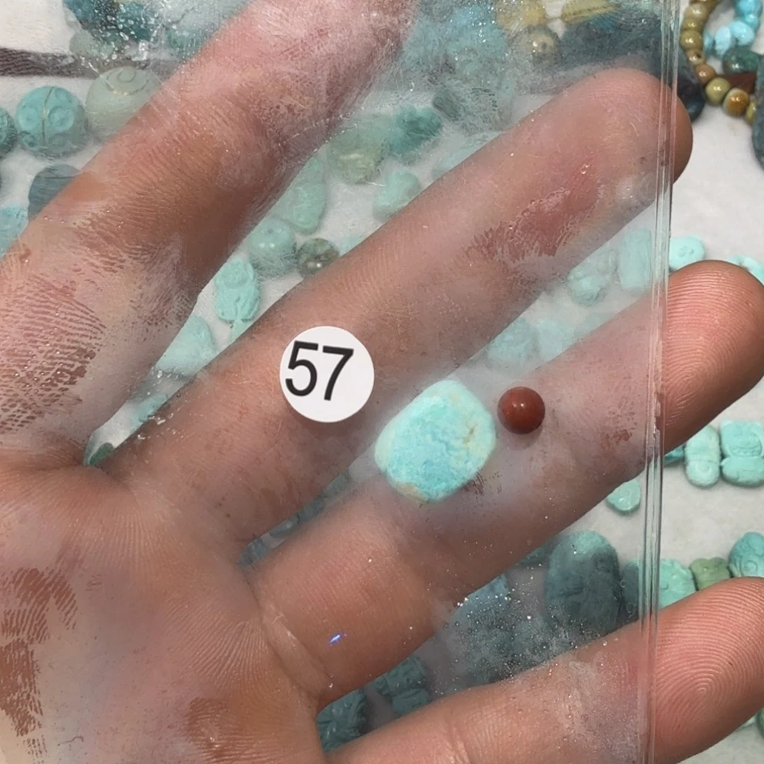 南红玛瑙未镶嵌珠宝奇石